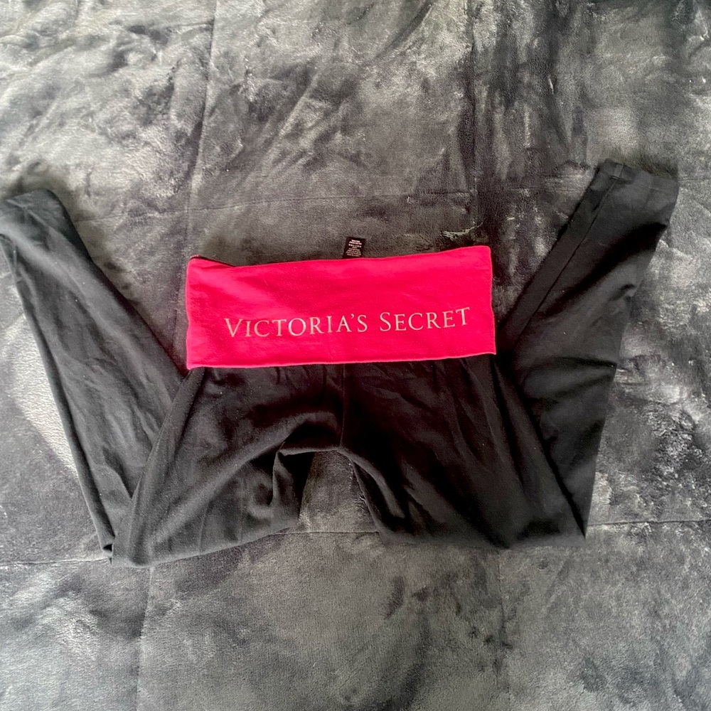 Victoria’s Secret foldover yoga pants